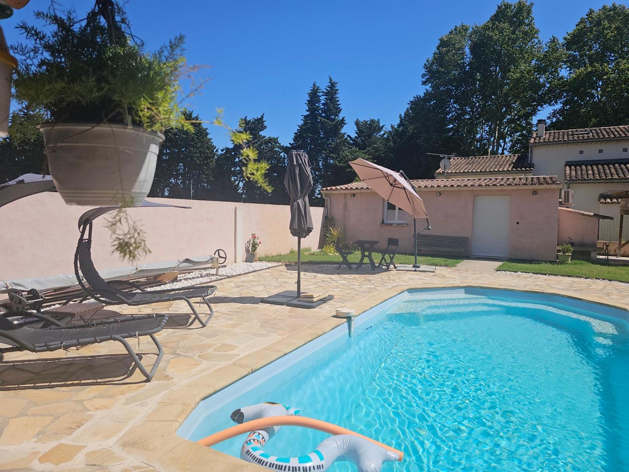 Tylyan Villa Le Thor Exterior photo